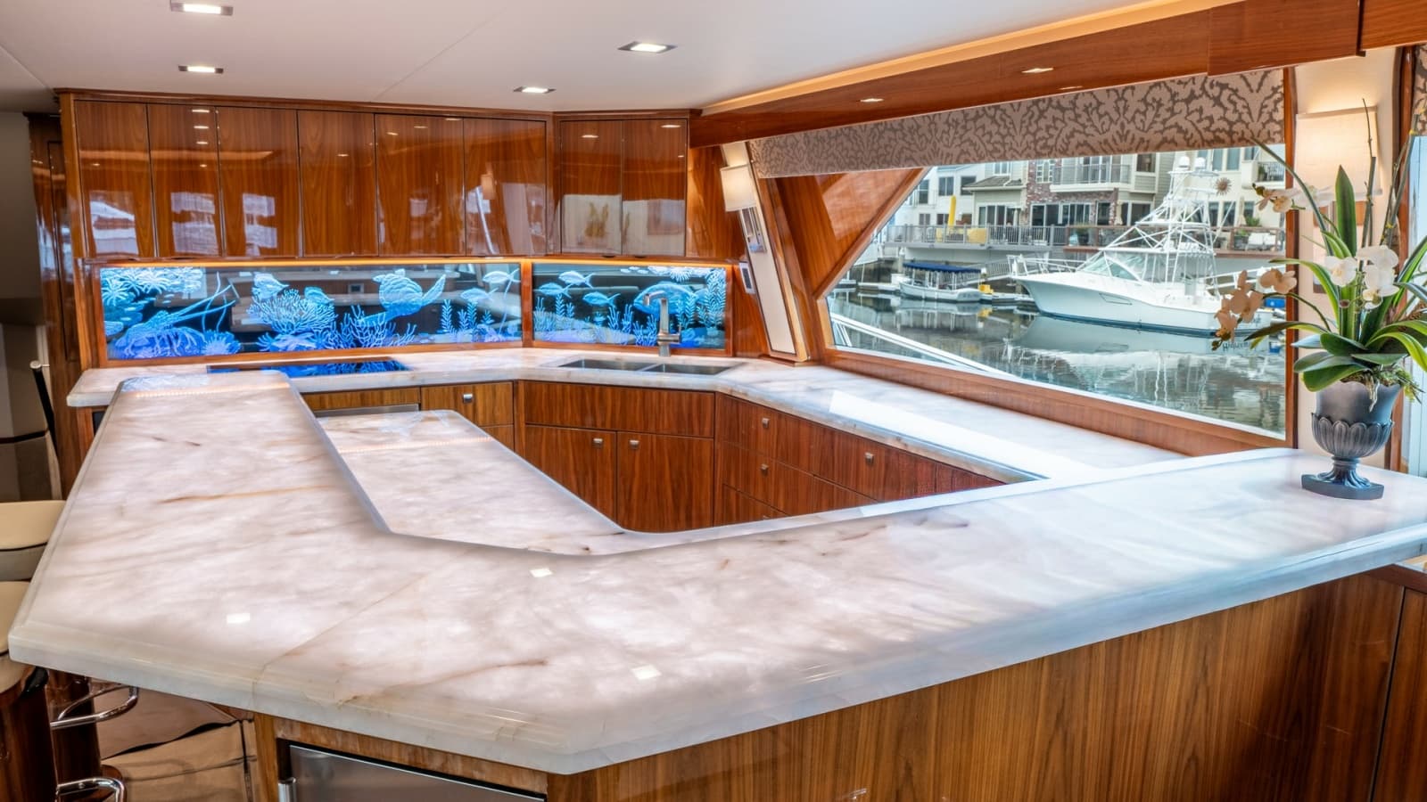 2020 Viking 92 Skybridge "After Midnight"