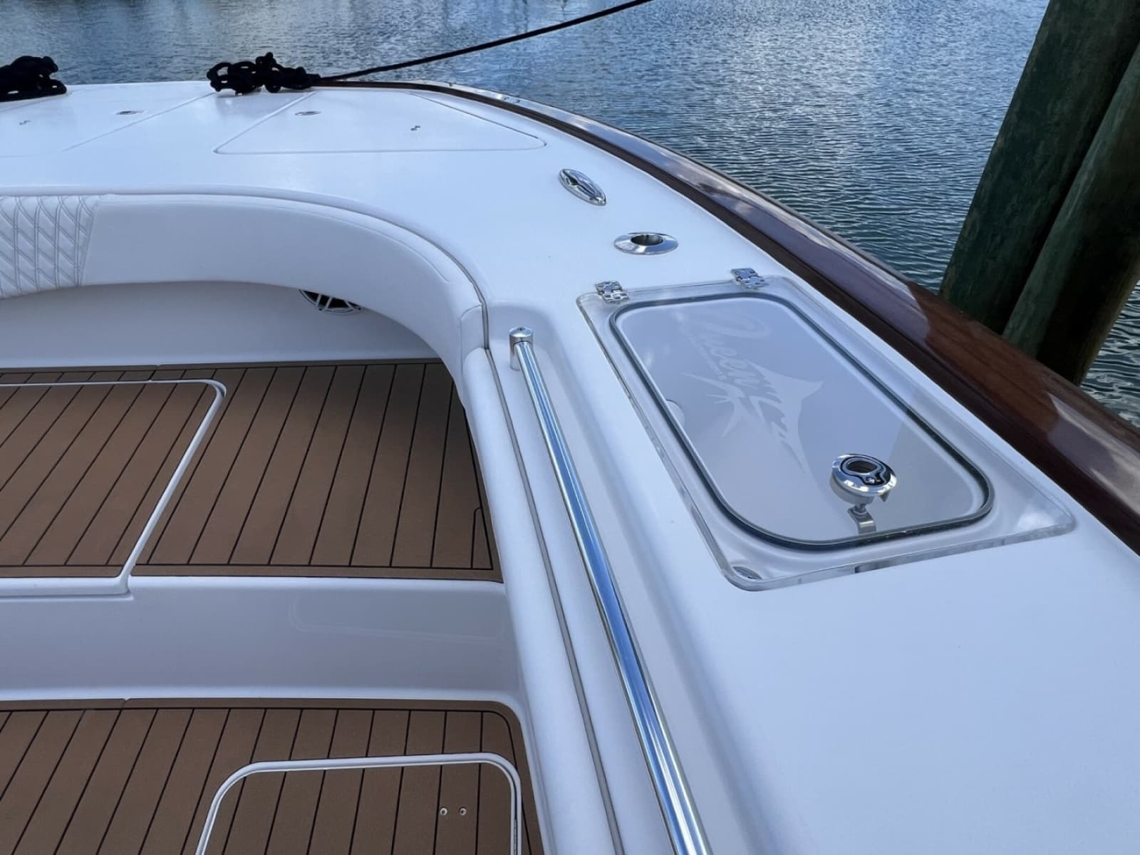 Queen/Smith Custom 53 - Bow