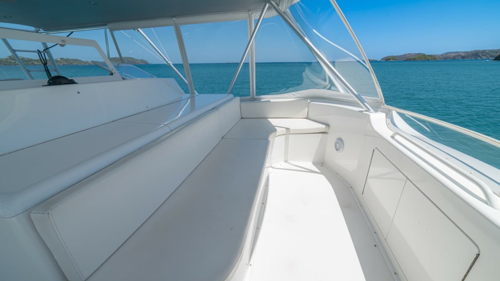 Flybridge Seating Area