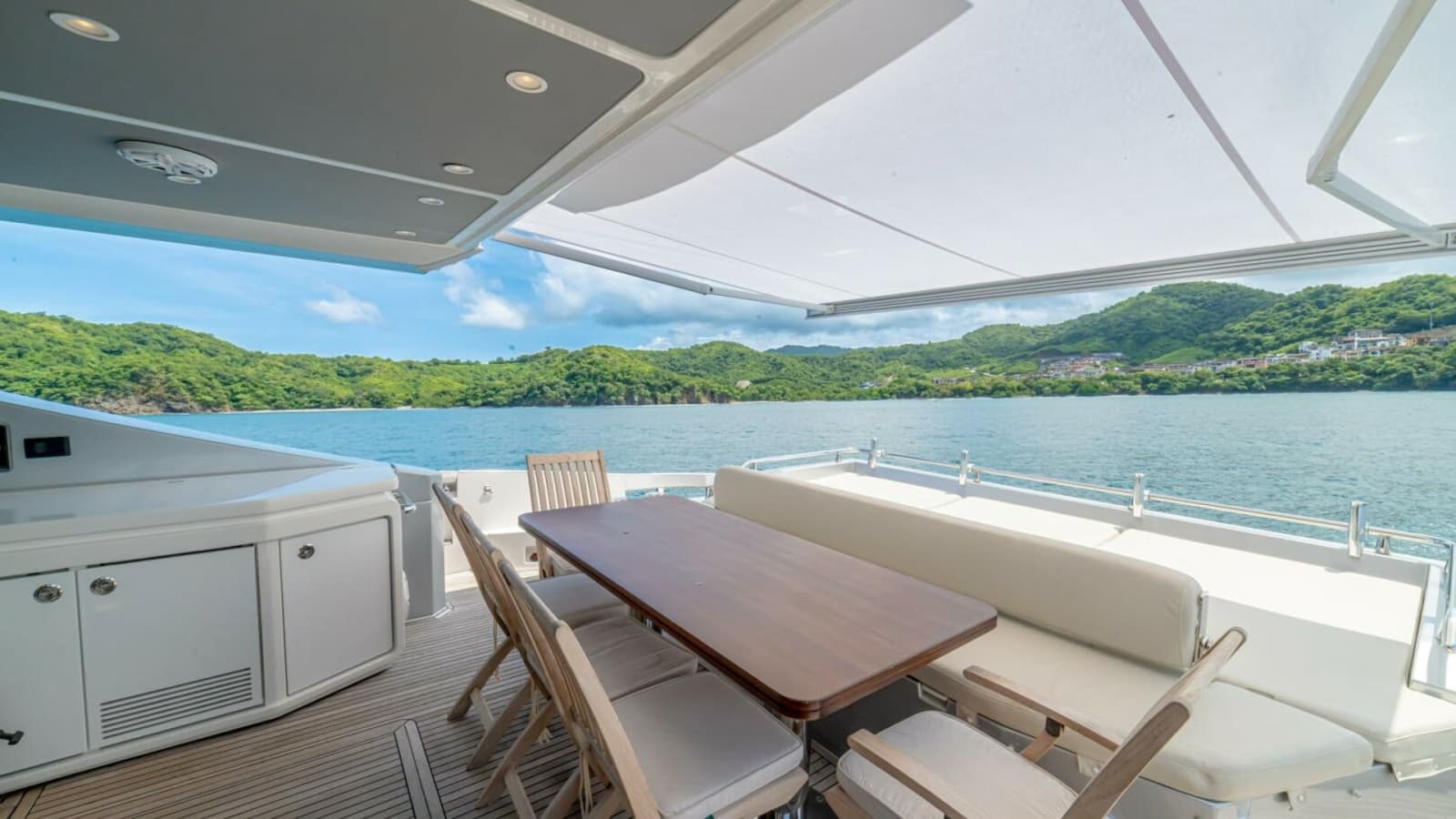 2017 Azimut 77 "Carpe Diem"