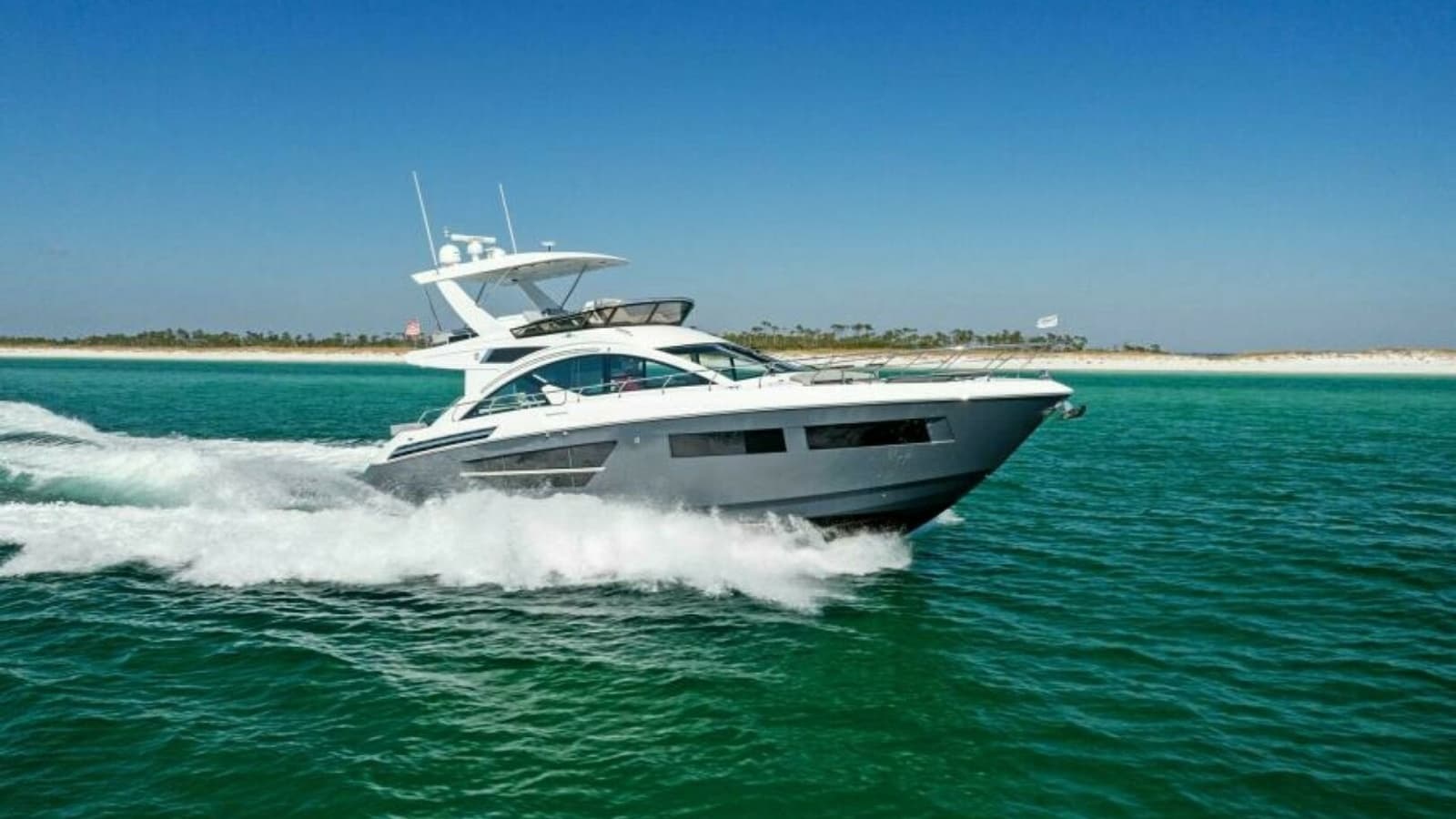 2023 Cruisers Yachts 60 Cantius Fly- STBD