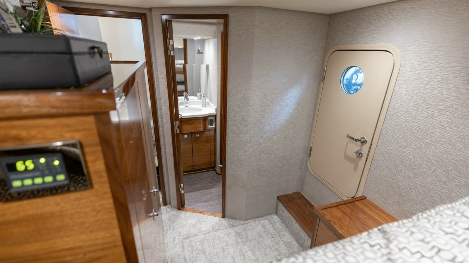 2023 Viking 72 Convertible- TEAM SUPREME- Crew Stateroom