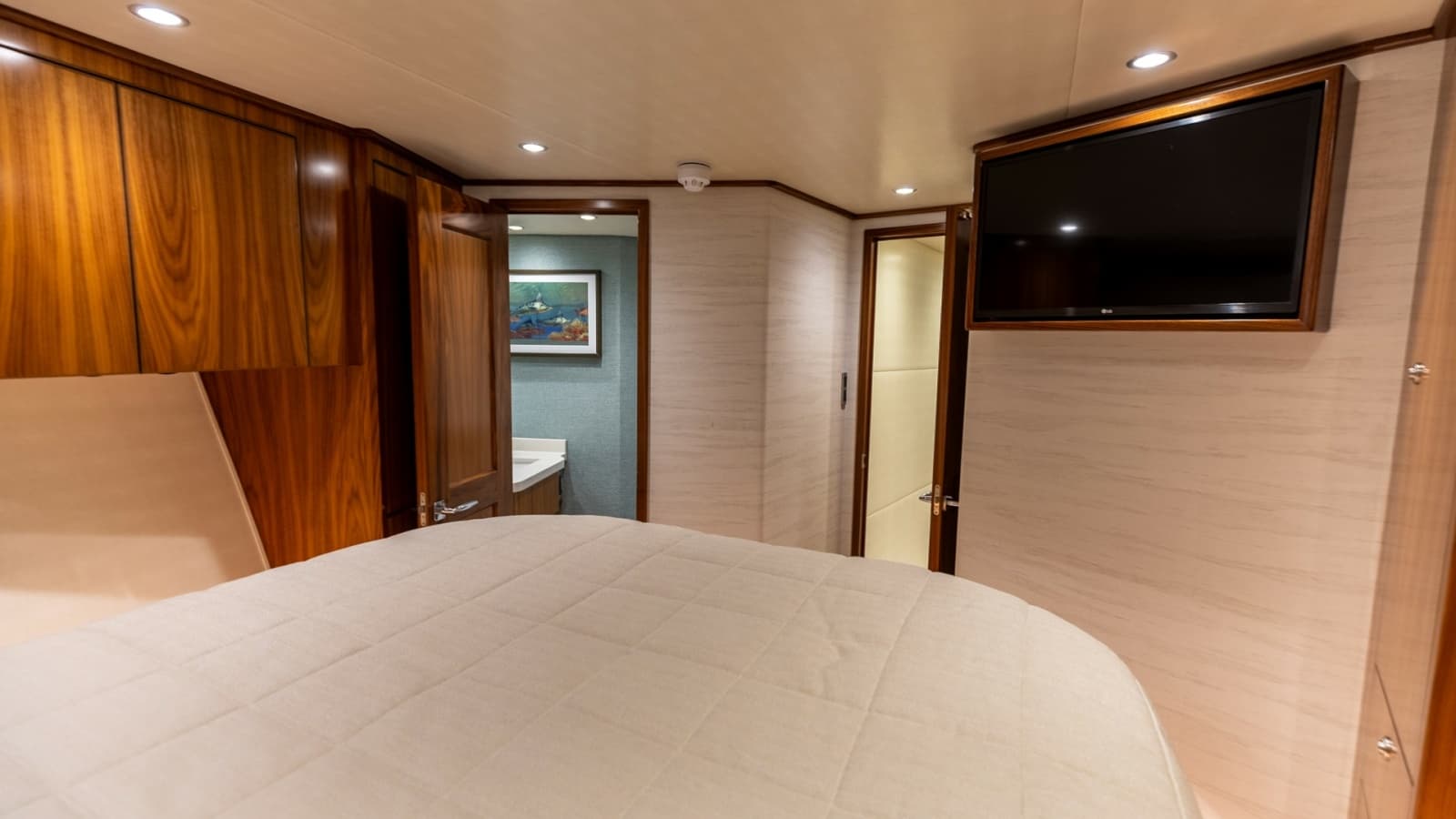 Luxurious Forward Stateroom with Ensuite