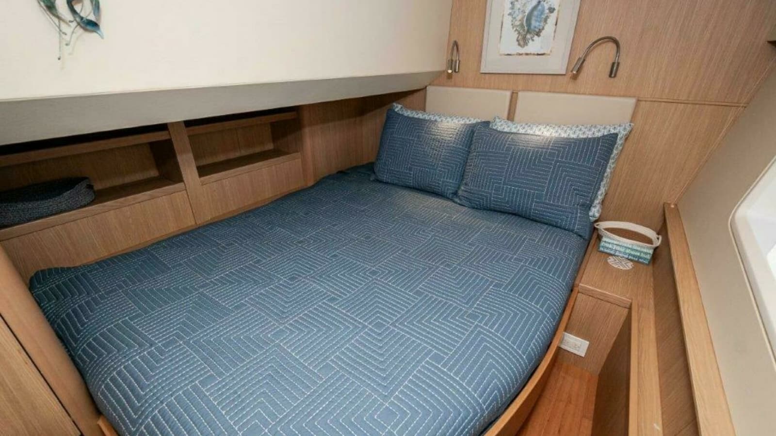 2018 Aquila 44 Catamaran- VIP (STBD) Stateroom