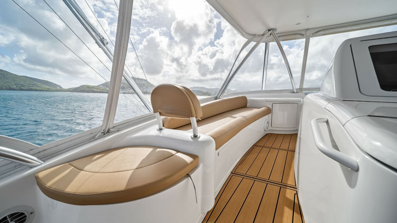 Flybridge Seating with Ocean View