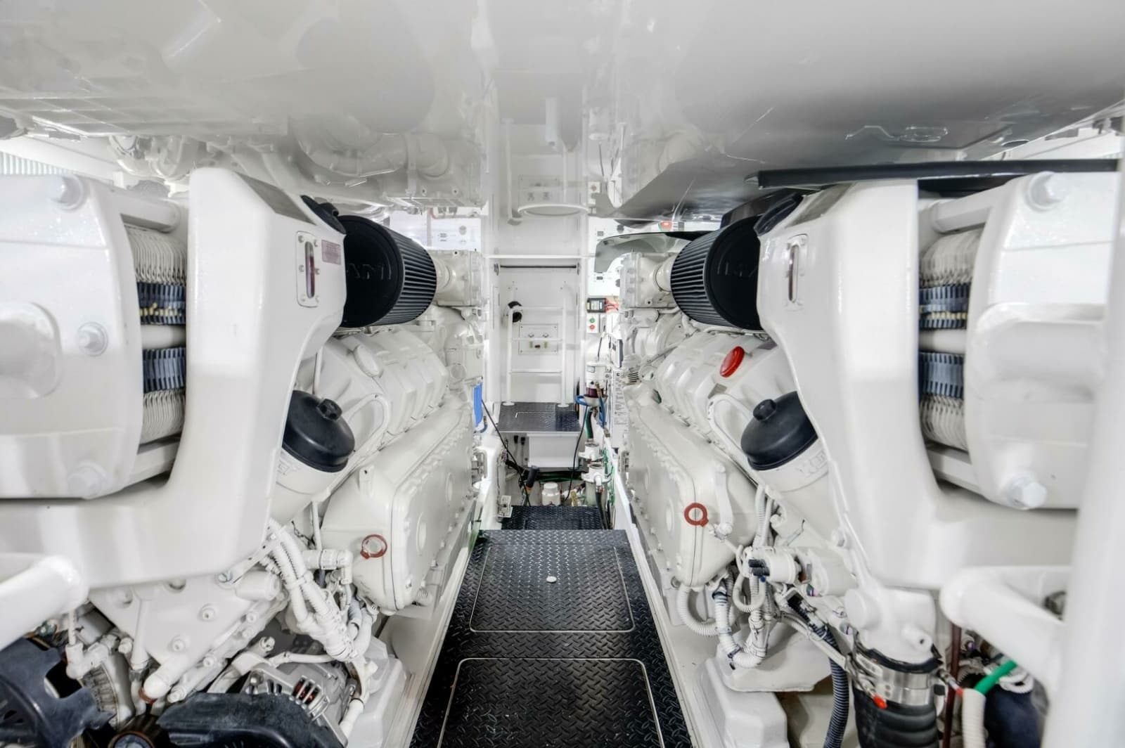 Viking 48 - Dorothy Marie - Engine Room