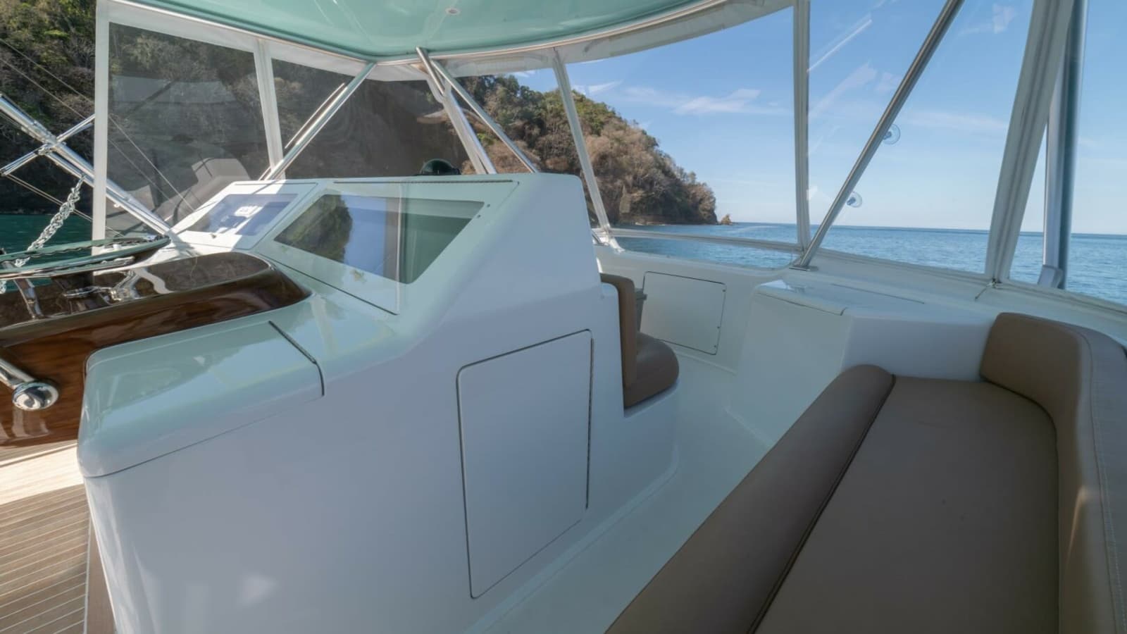 2006 Viking 56 "Scandaloso"