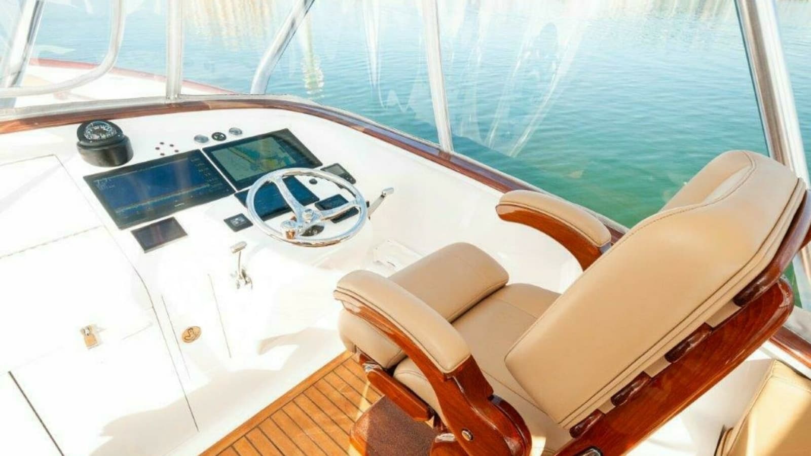 2024 Maverick Yachts Costa Rica 36 Walkaround- GAME ON- Helm