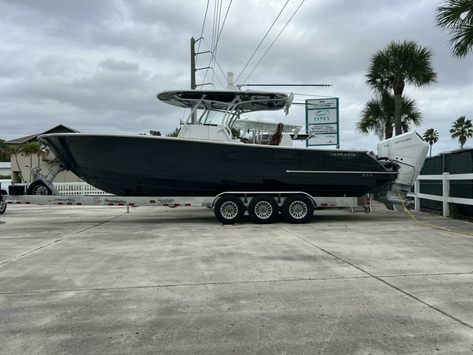 Valhalla 33 JUST ONE MORE - Exterior