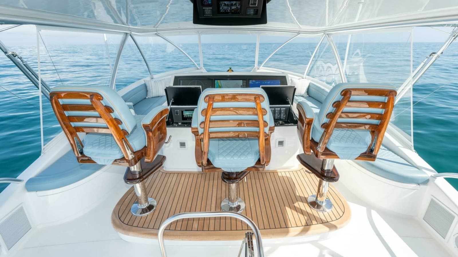 2025 Viking 90C "Zatara"
