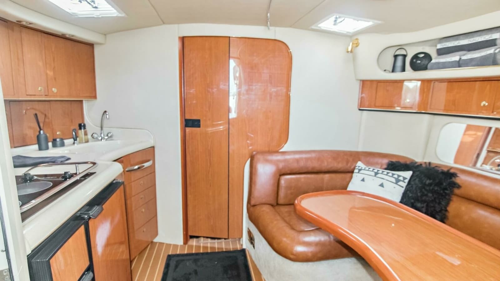2000 Sea Ray 370 Express Cruiser "Sandie Lee" - Interior Salon and Galley Area