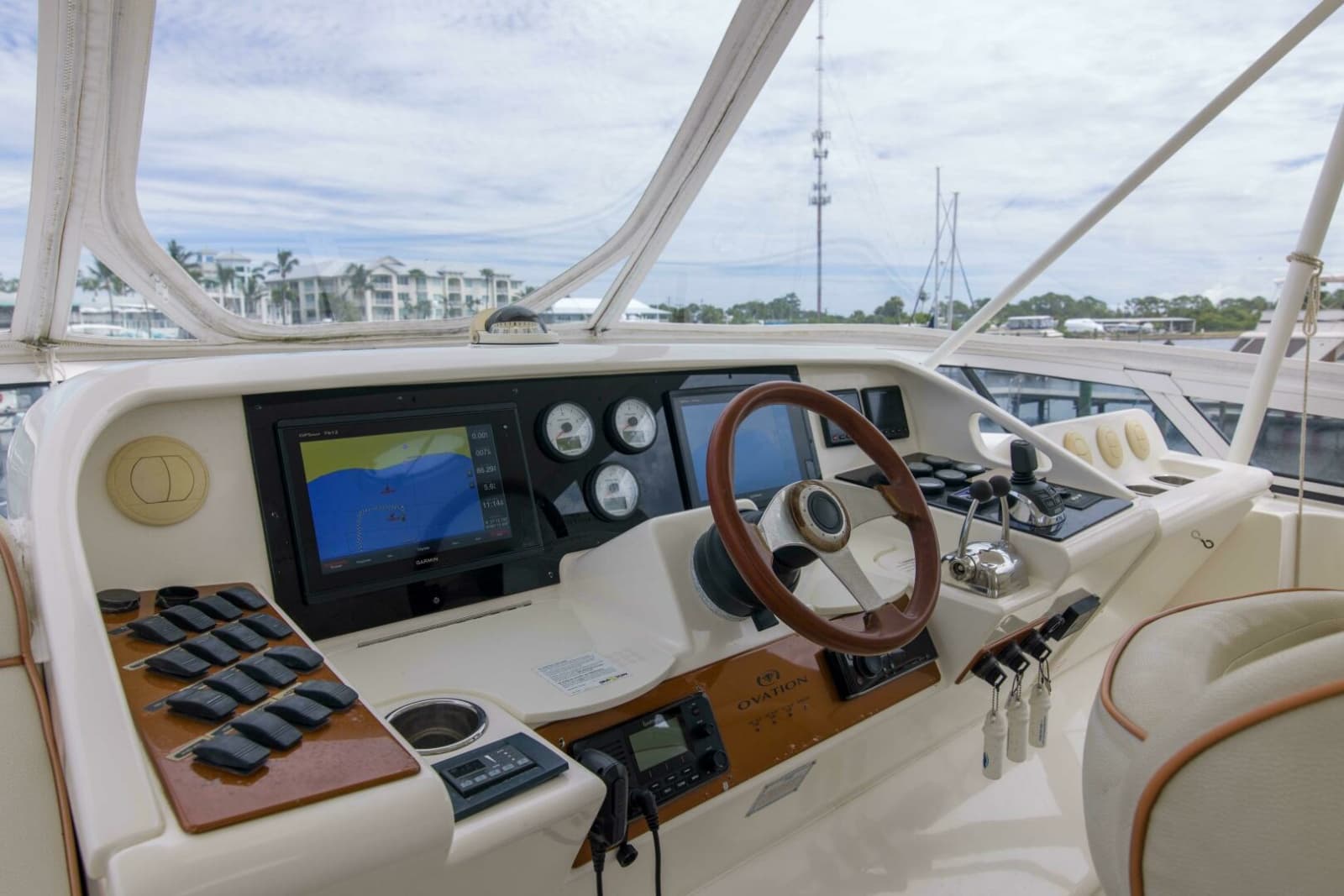 Silverton 52 - Immersed -
