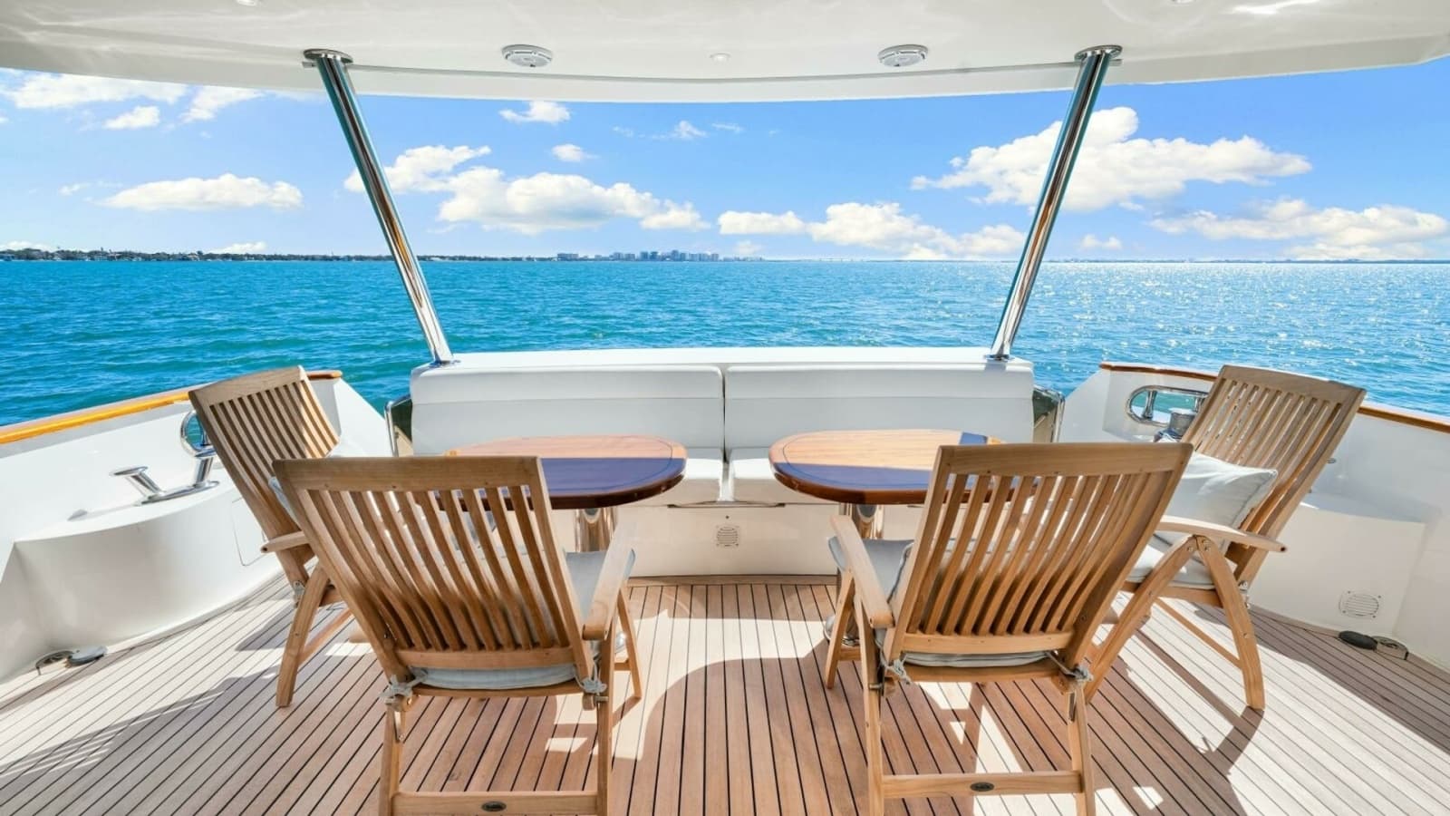 2010 83 Ocean Alexander Motor Yacht 'Relentless'