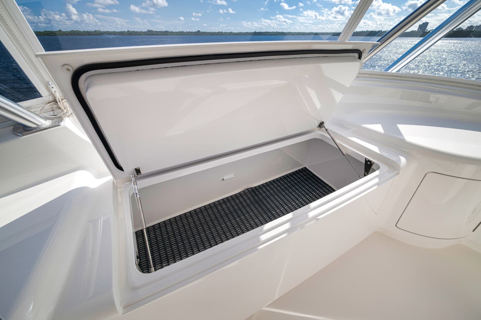 2020 Viking 68 Convertible