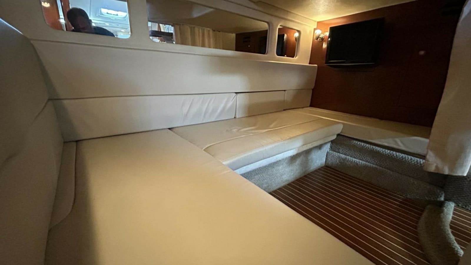 2009 Sea Ray 310 Sundancer Andrews Place Galley
