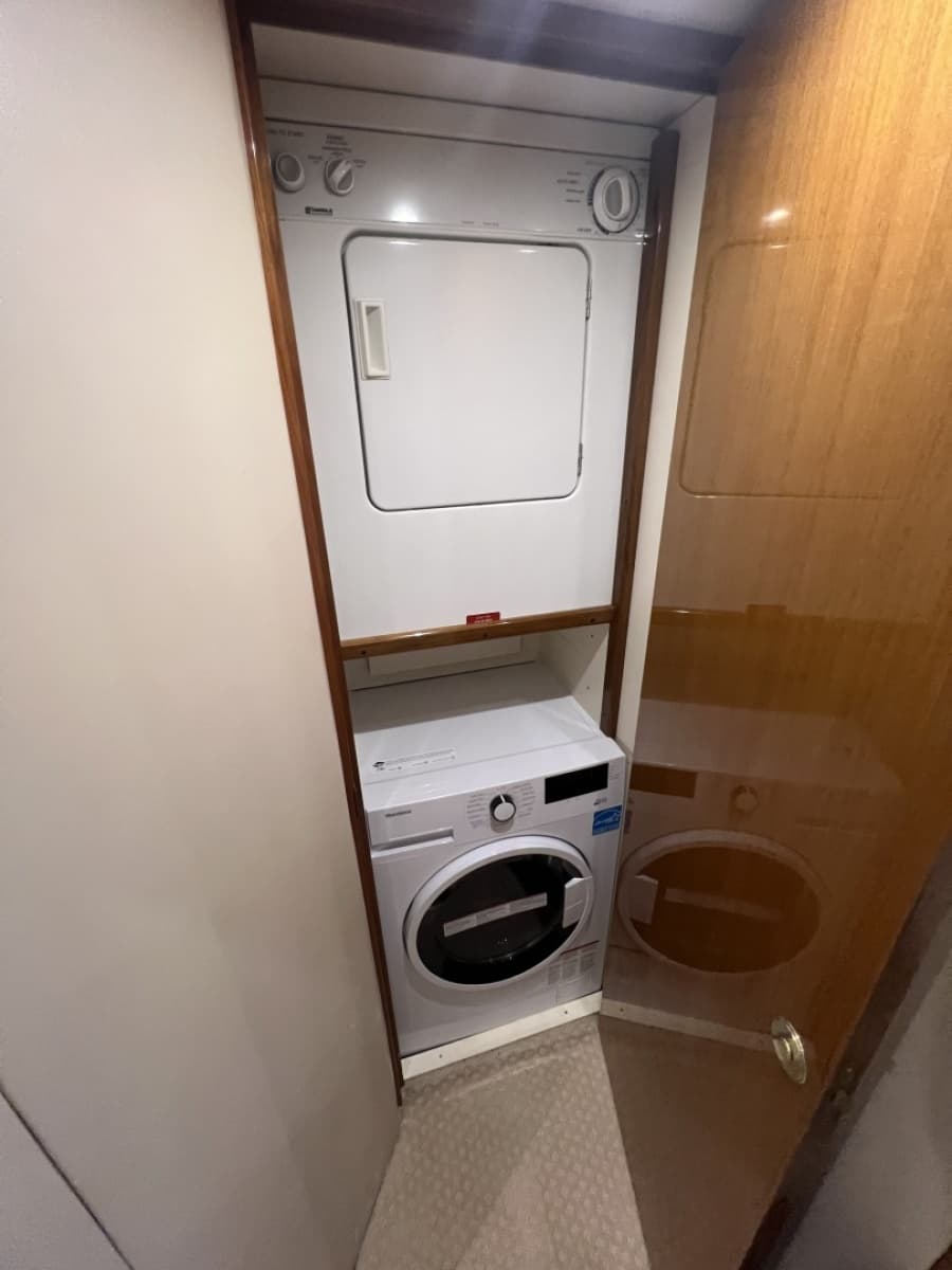 Viking 52 LET IT RAIN - Washer/Dryer