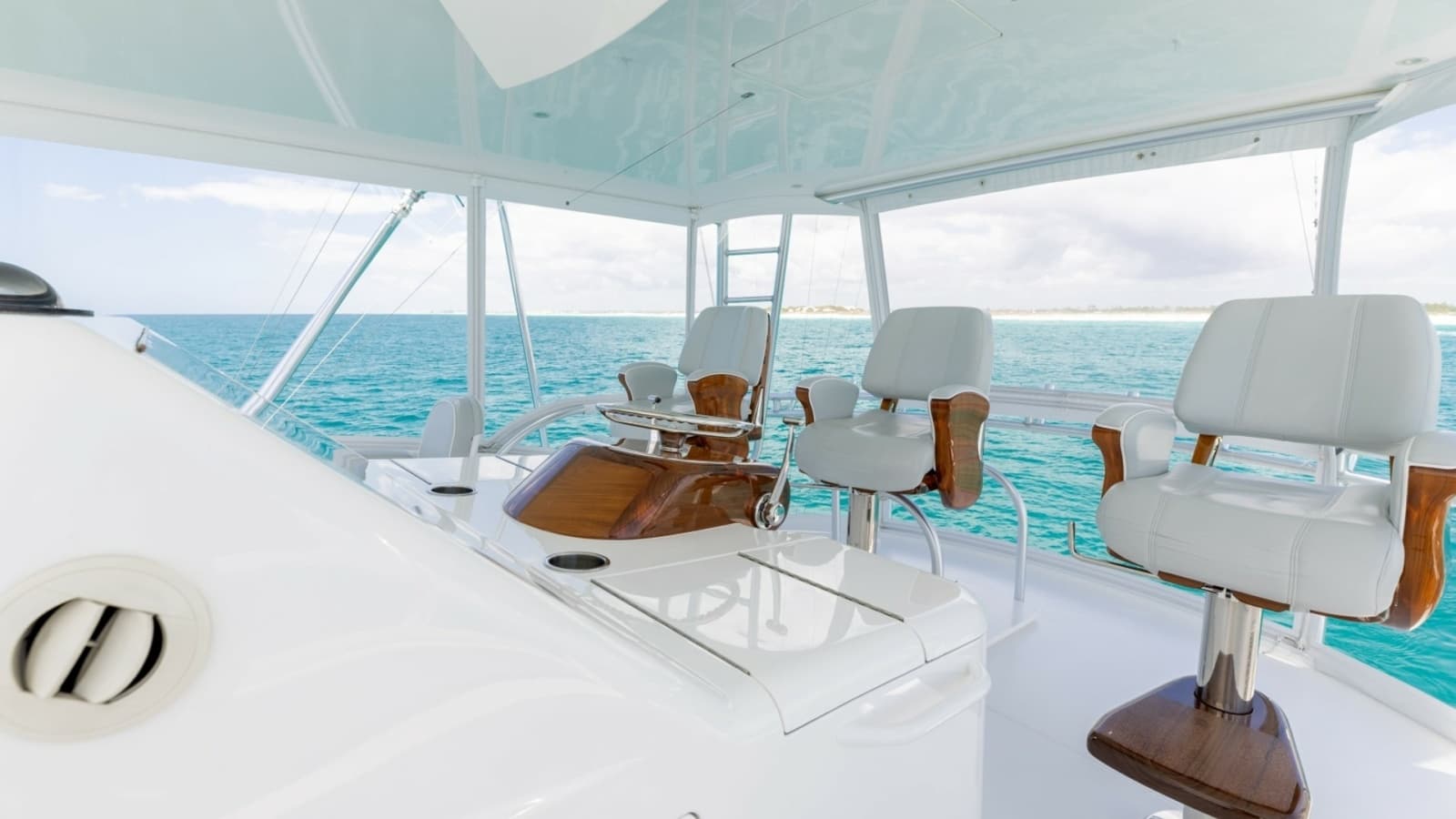 2023 Viking 72 Convertible- TEAM SUPREME- Helm