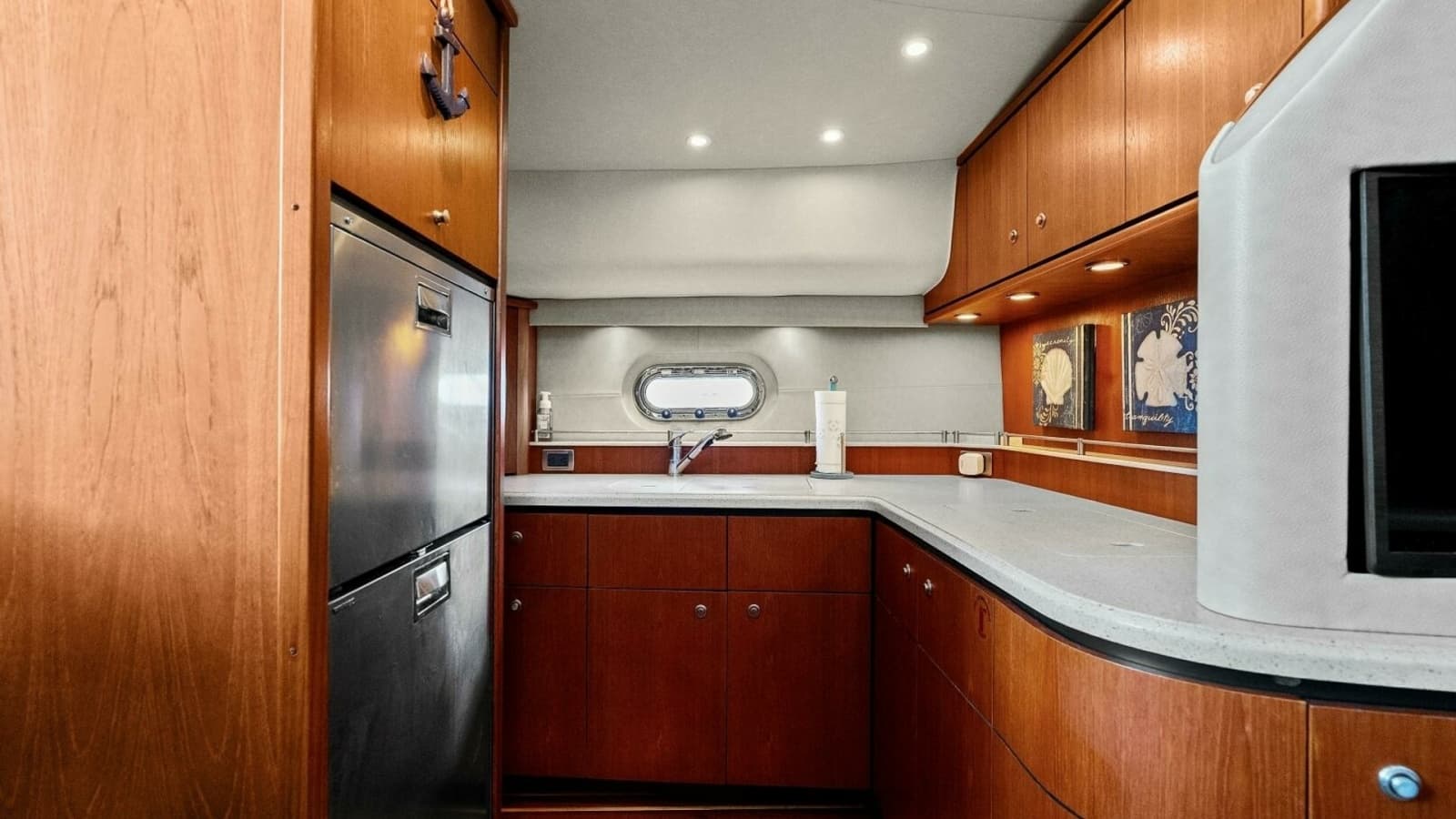 2007 Tiara Yachts 4300 Sovran - Galley