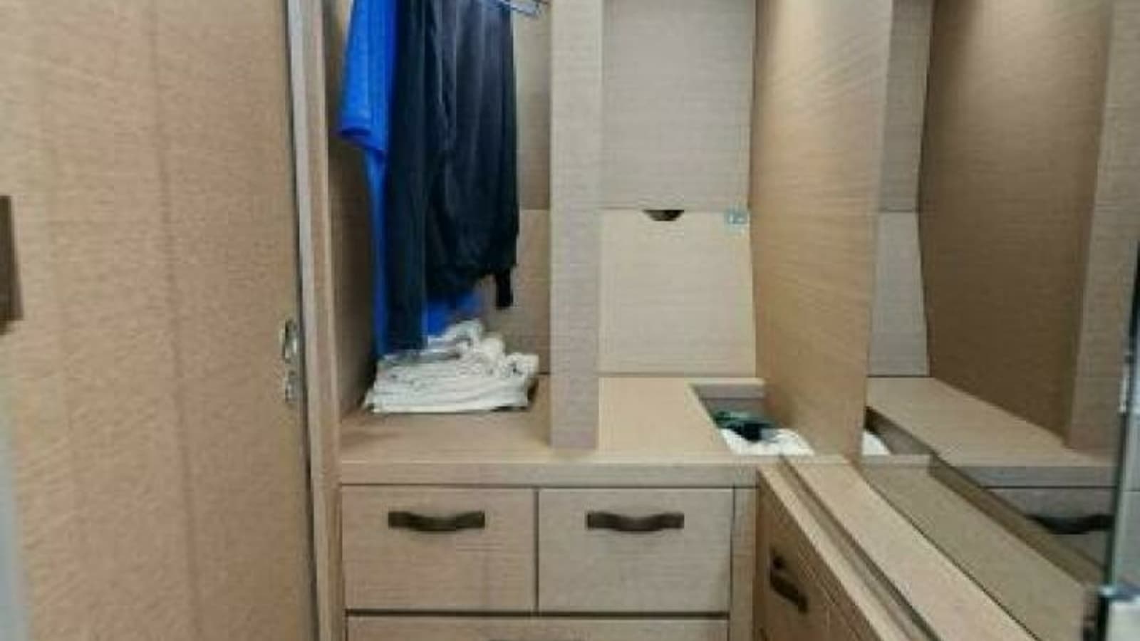 2022 59 Prestige Flybridge - How Sweet It Its - Master Storage