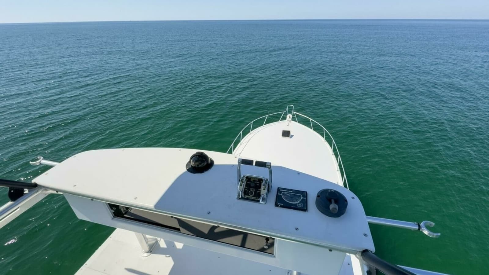 1998 Miller Marine 60' Convertible CAT'N'AROUND-Tower 2