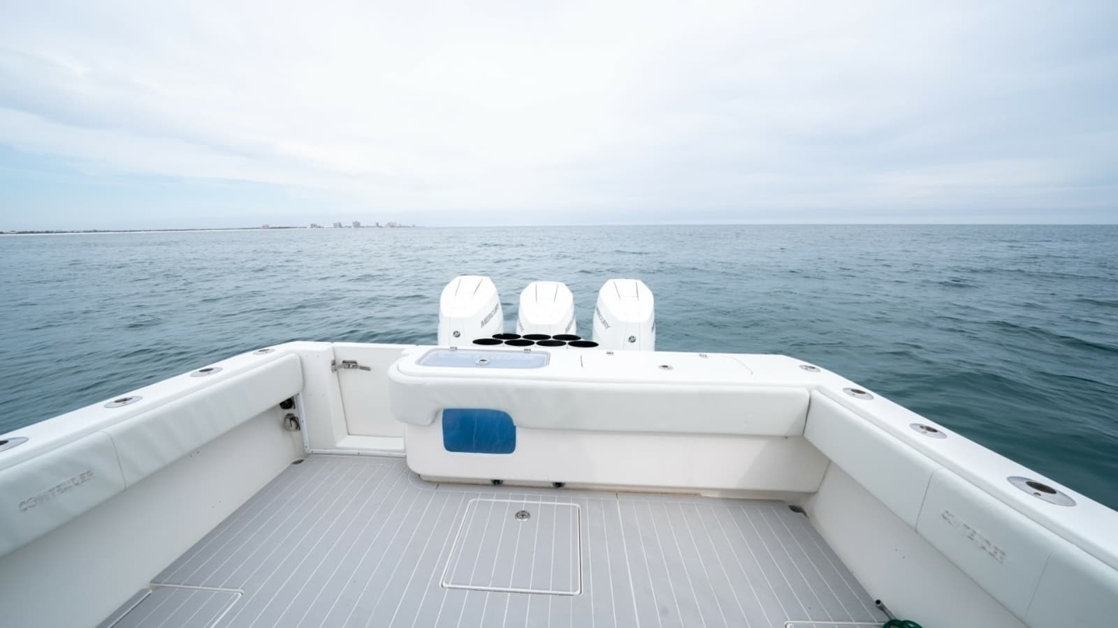 2011 Contender 40 Express