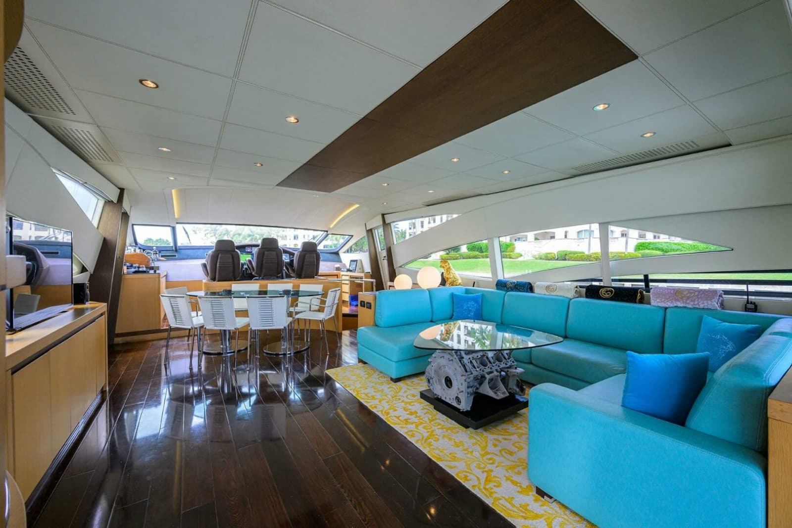 2009 Pershing 90 Express