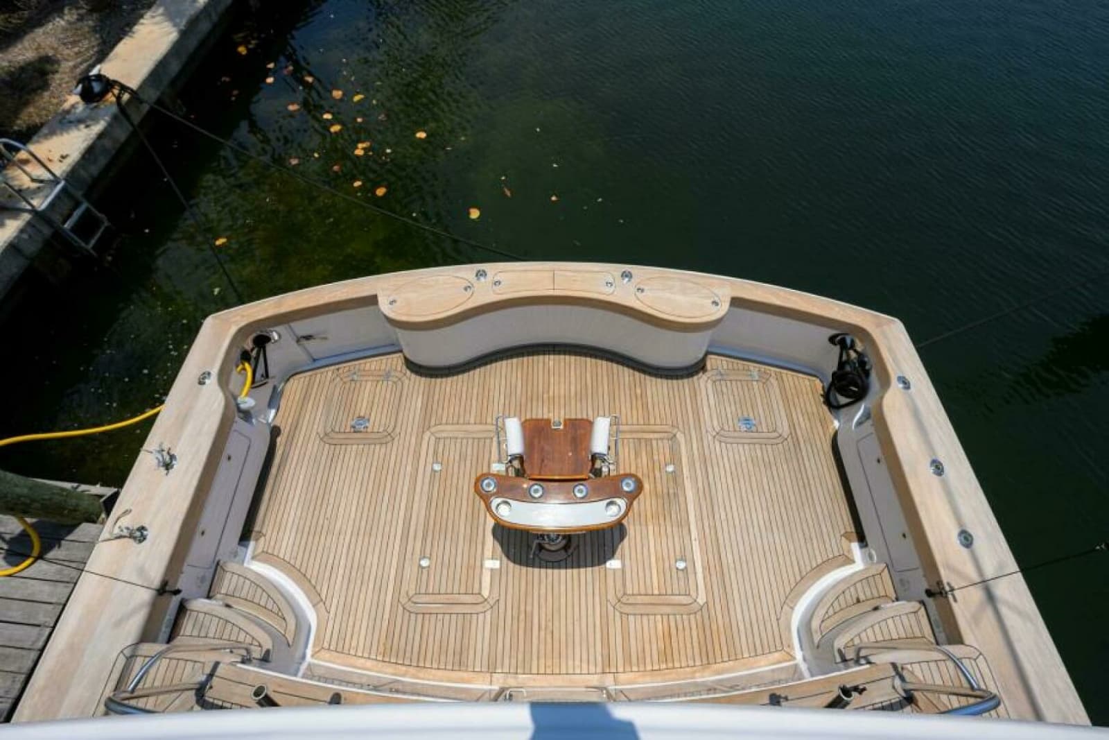 2004 Sea Force IX 82 Enclosed Bridge