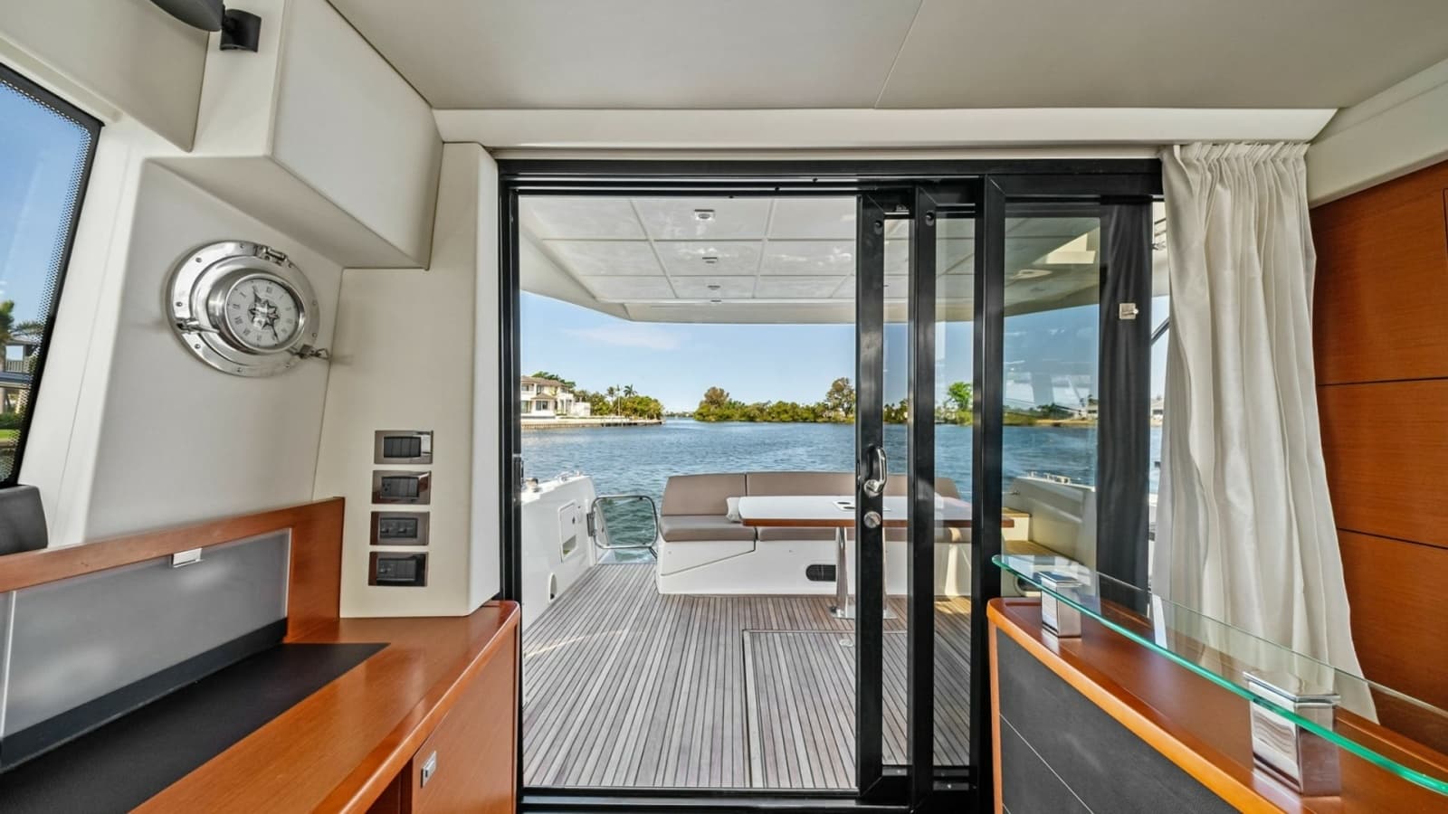 2015 Prestige 550 'Legacy'