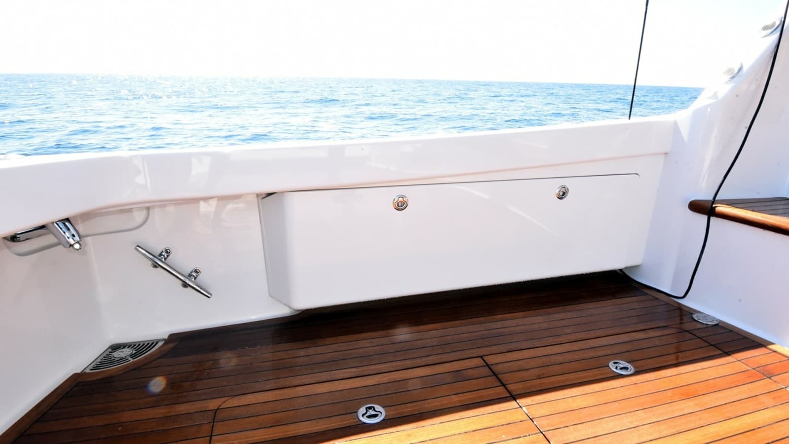 2016 Viking 55 Convertible TAG Team