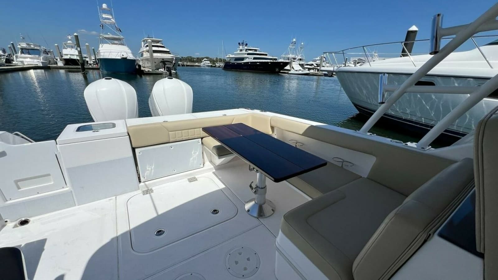 2019 Everglades 340 Dual Console- Cockpit