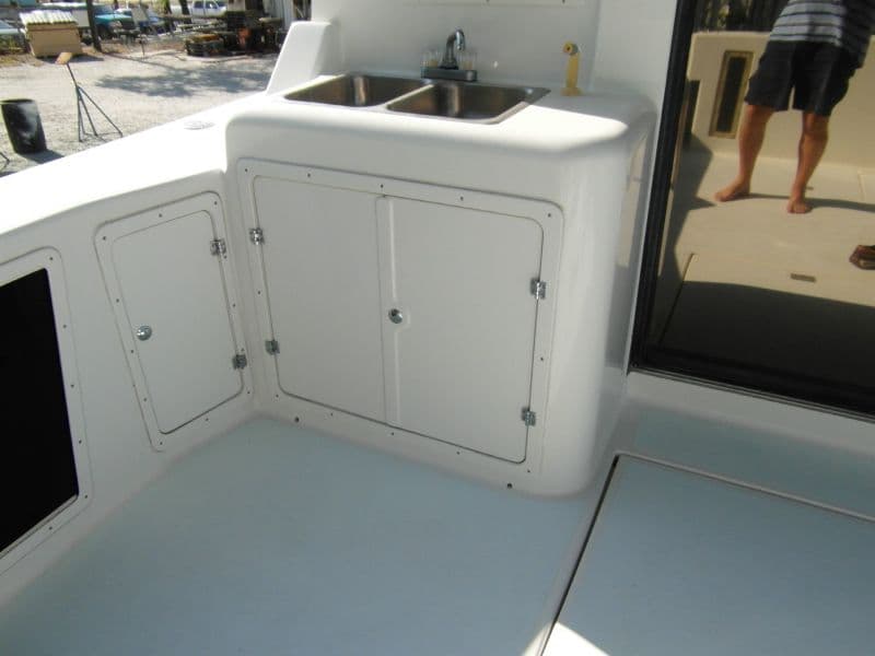1995 Sportfish Cockpit Sink and Storage