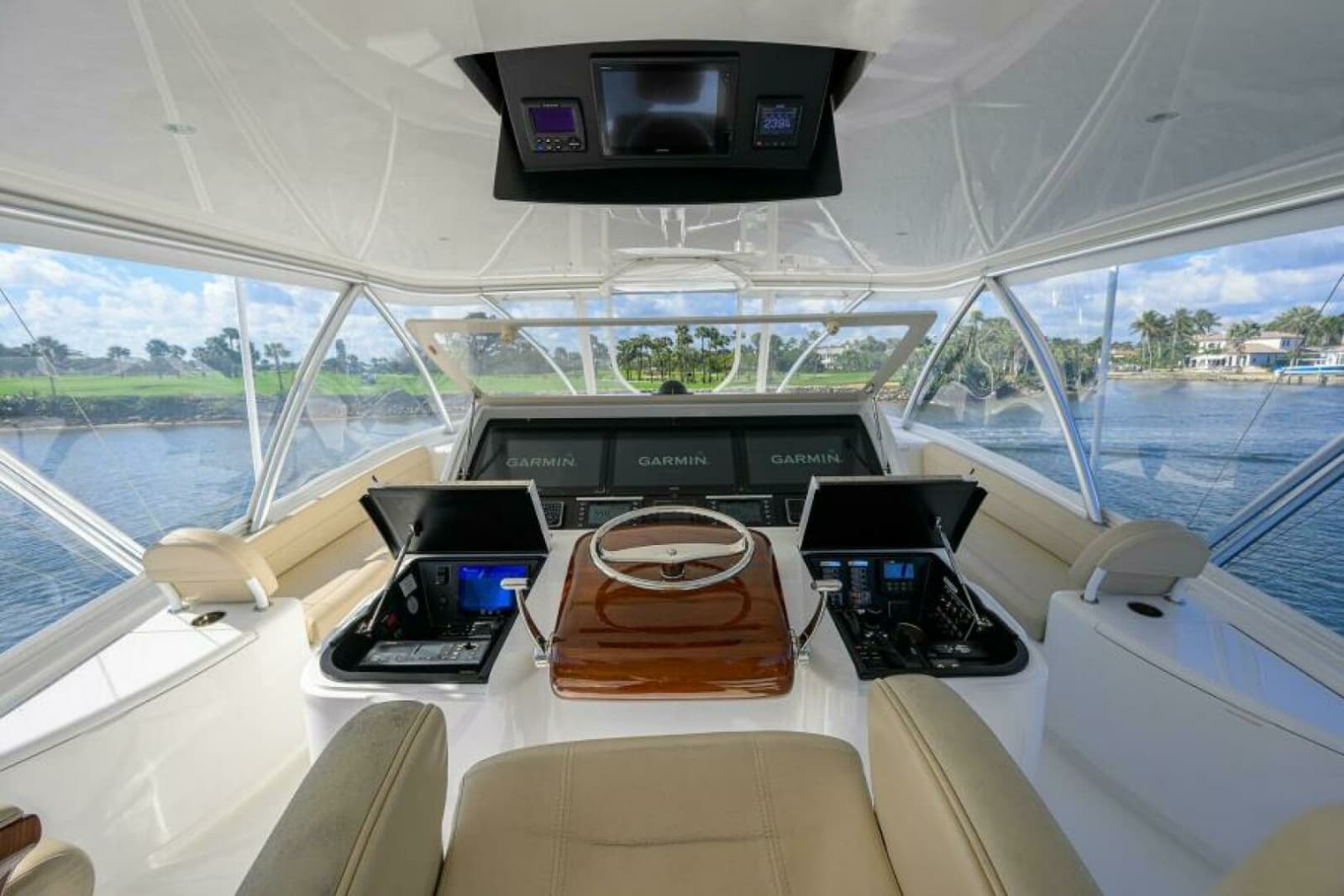 Viking 80 - LAMPLIGHTER - Flybridge