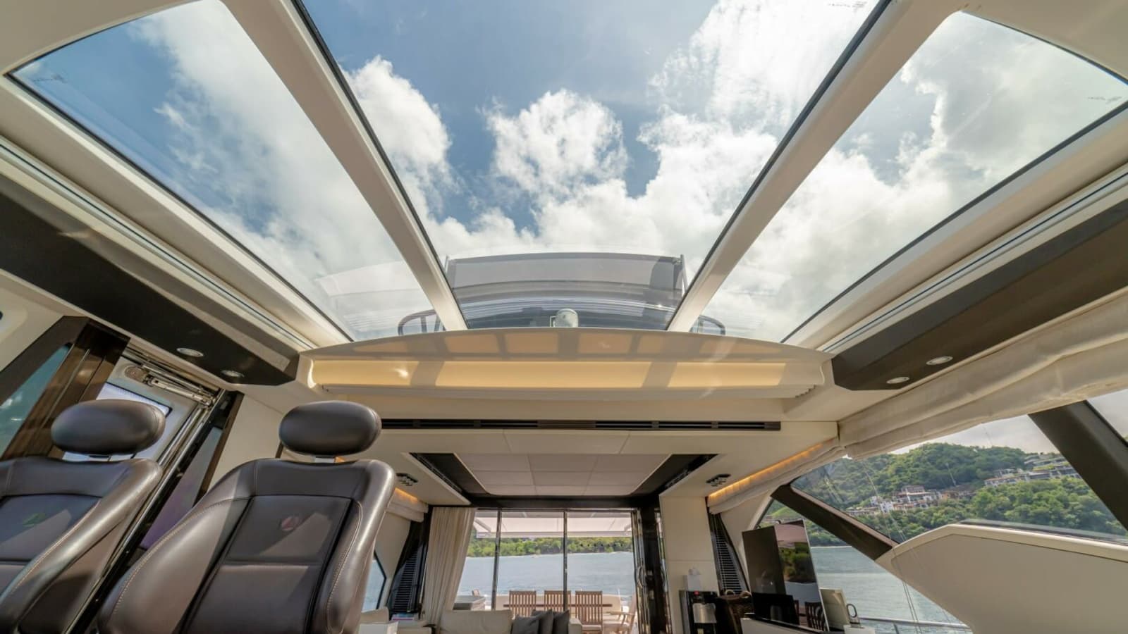 2017 Azimut 77 "Carpe Diem"