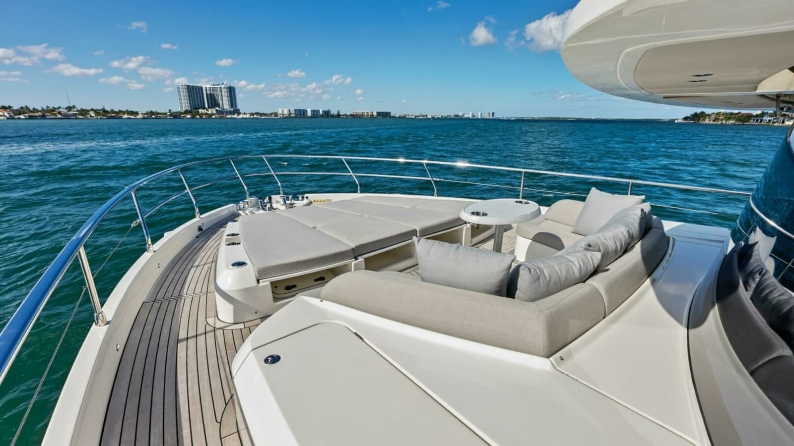 2025 Absolute 75 Navetta