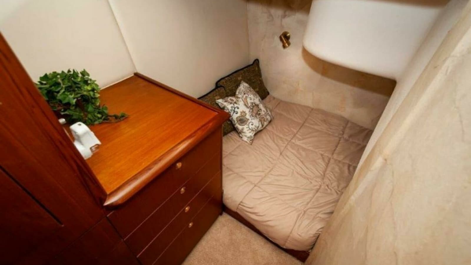 1998 Ocean Yachts 48 Super Sport Guest SR