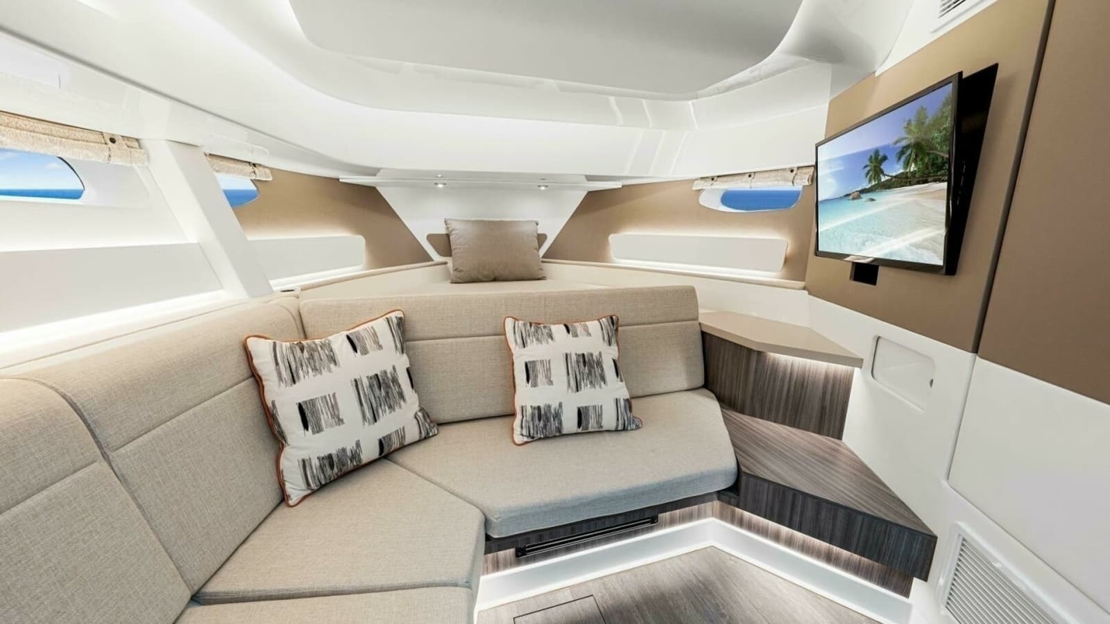 2022 Sea Ray 370 OB