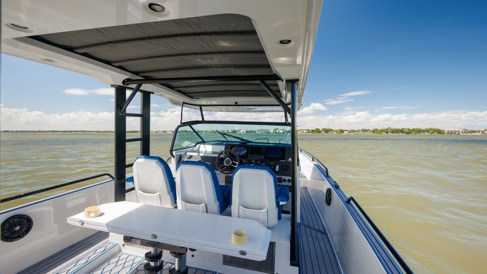 2019 Axopar 37 Sun Top