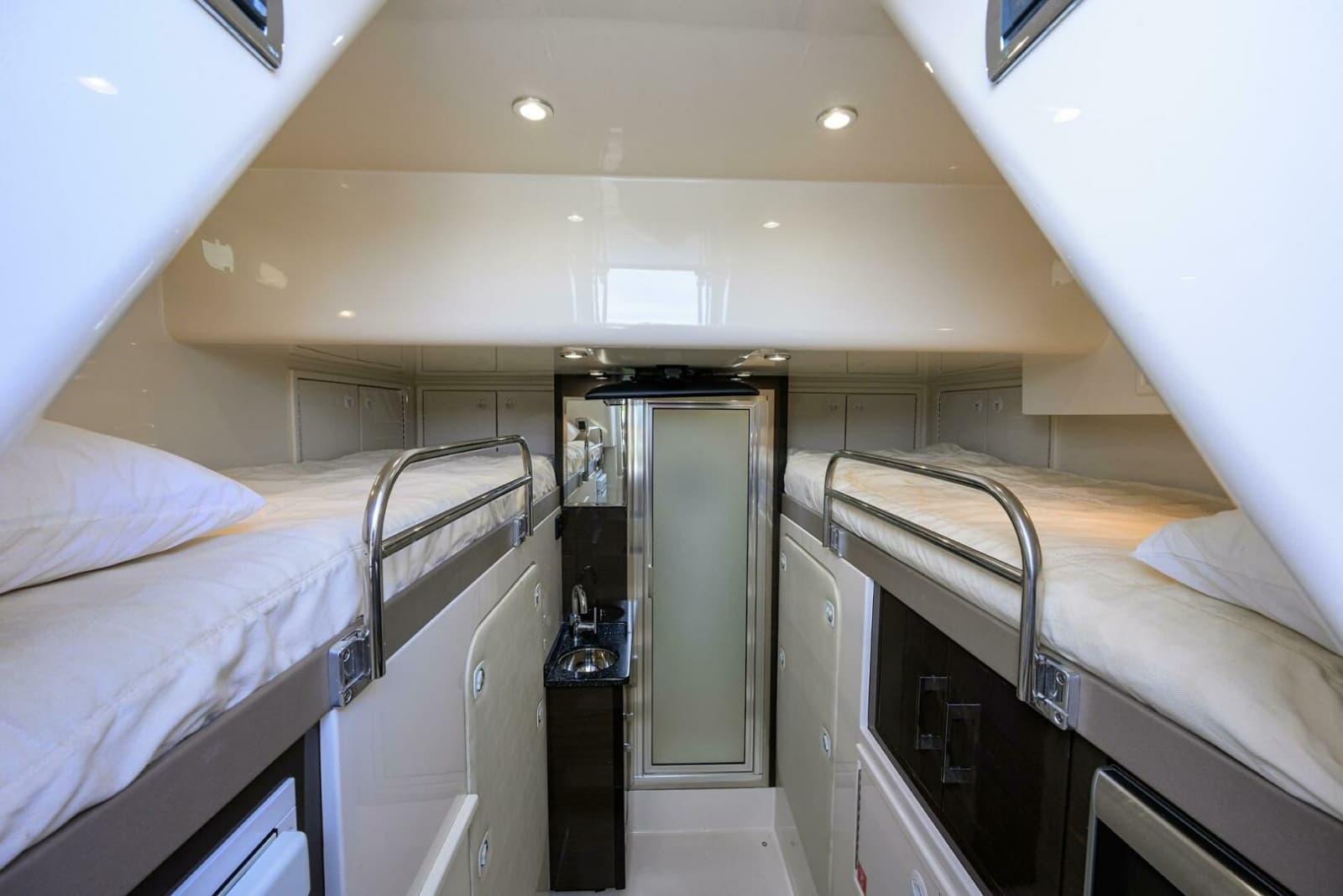 Marquis 66 ANDIAMO - Crew Quarters