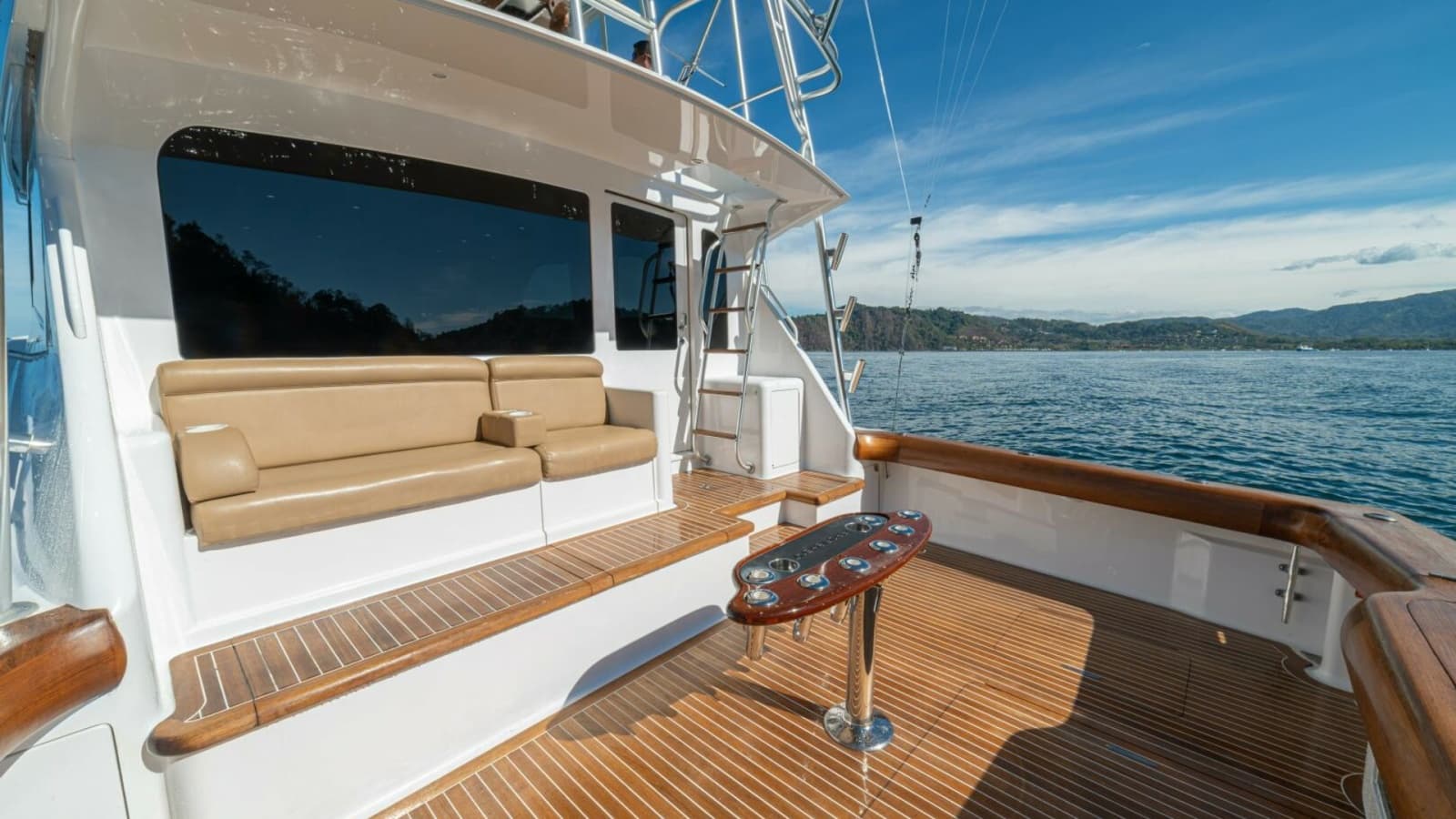 2006 Viking 56 "Scandaloso"