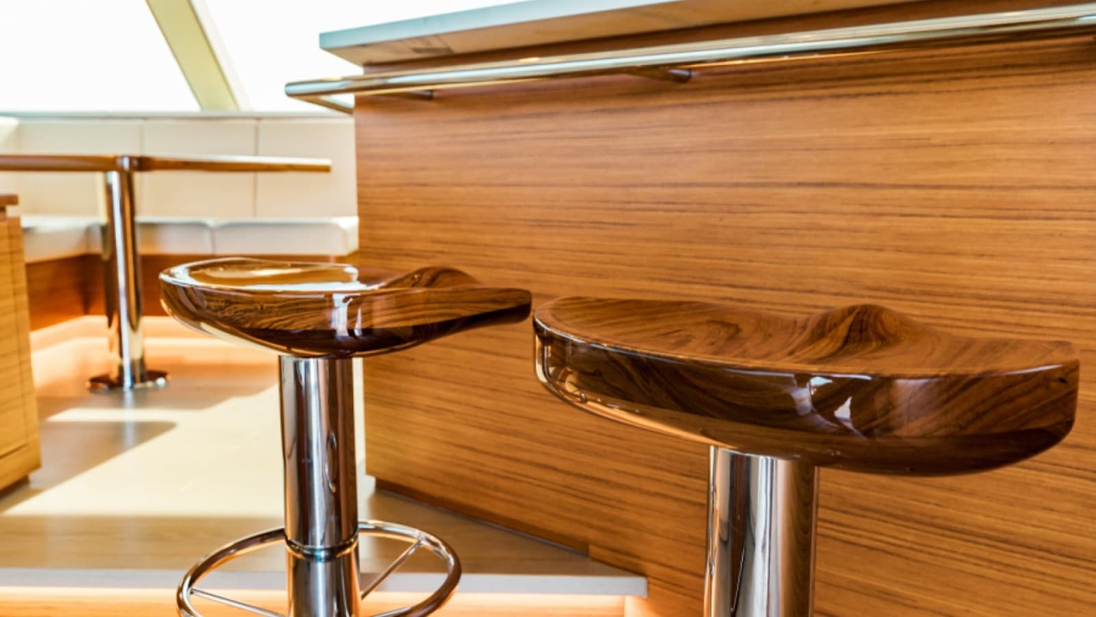 2020 Bertram 61 Convertible "SINE METU" - Elegant Salon Bar Seating Area