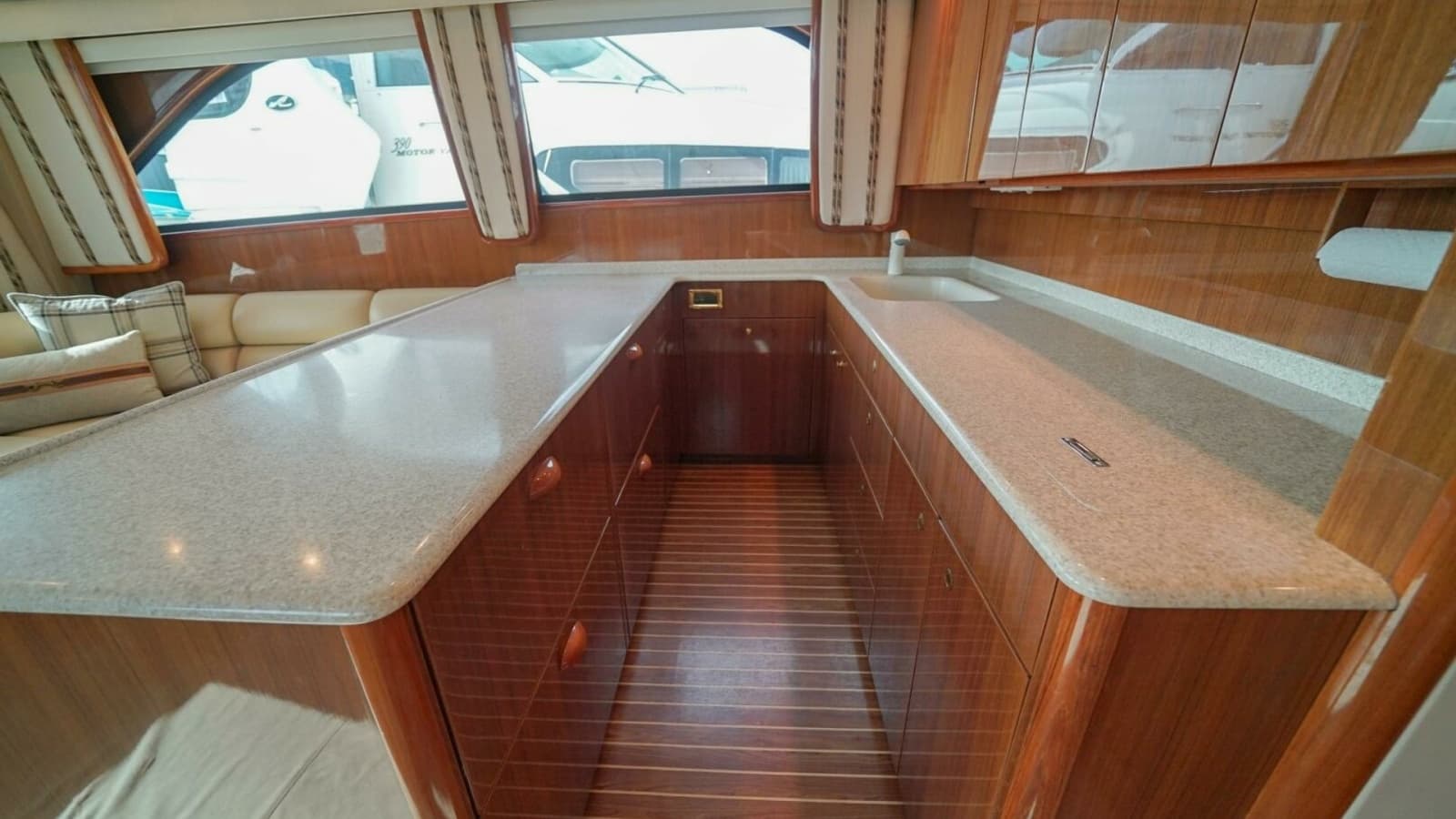 2007 Viking 45 Convertible Bad Habits