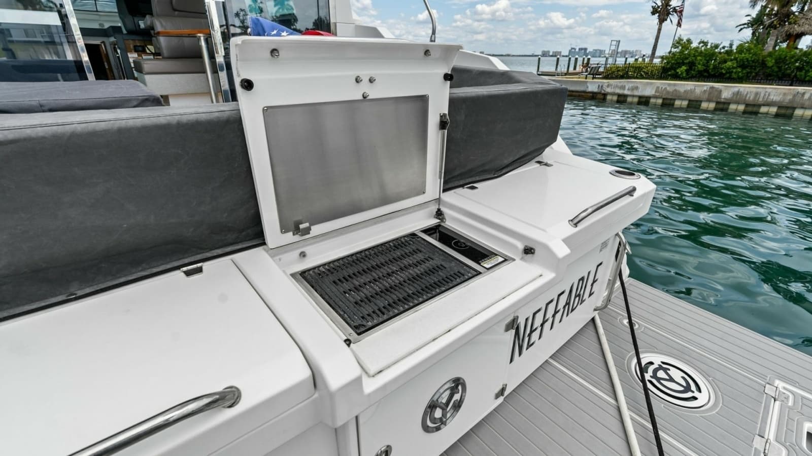 2019 Cruisers Yachts 42 Cantius 'Truly Ineffable'