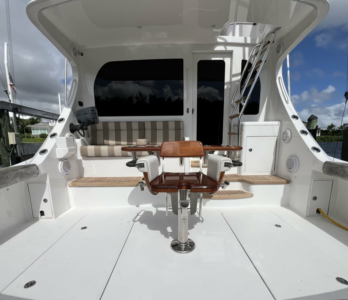 2013 Hatteras GT 54