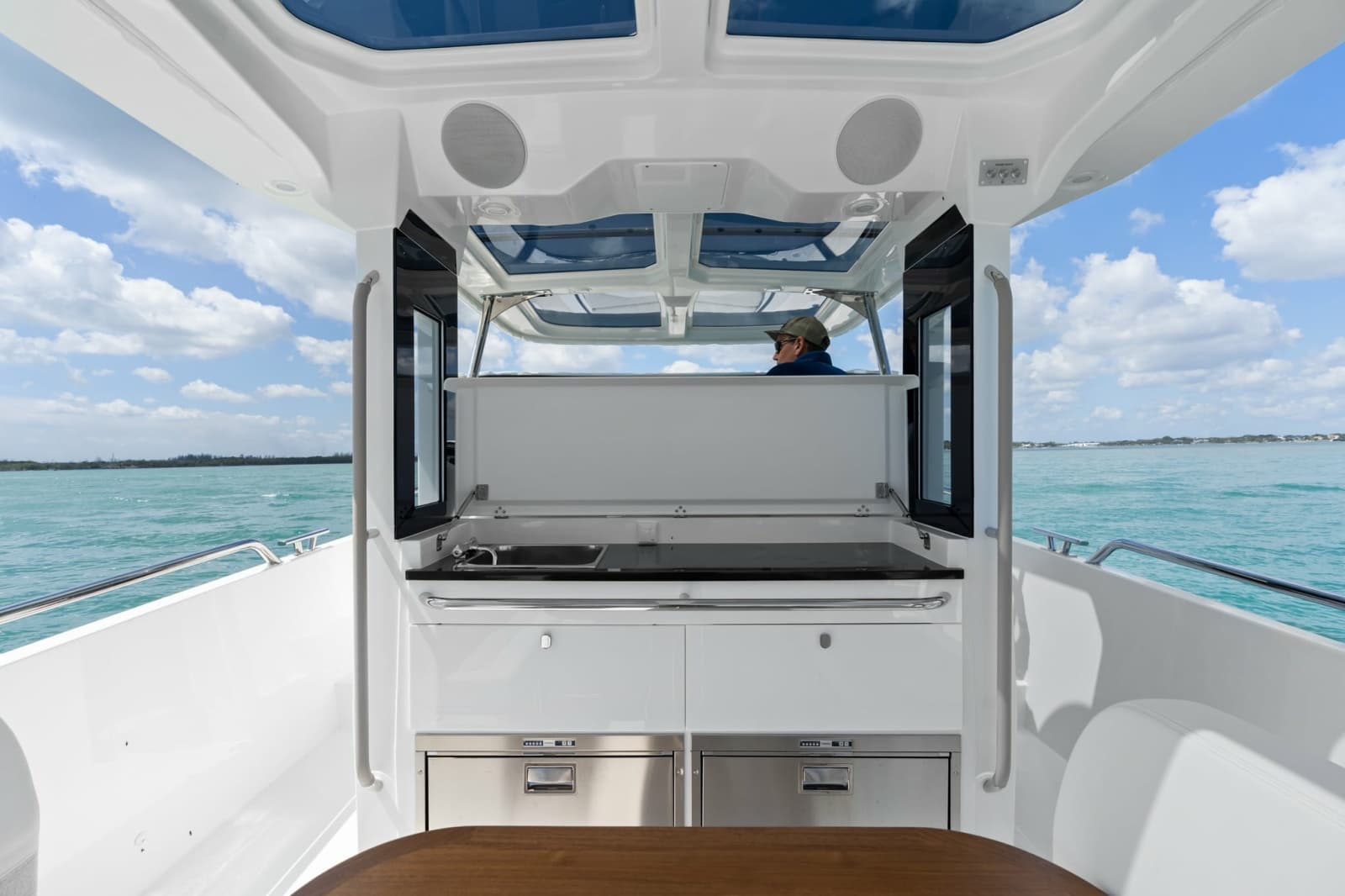2027 Nimbus Sport Tender 42
