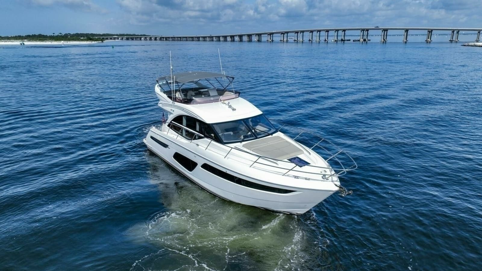 2021 Princess F50- MAKING TIME- Engine room- STBD Bow