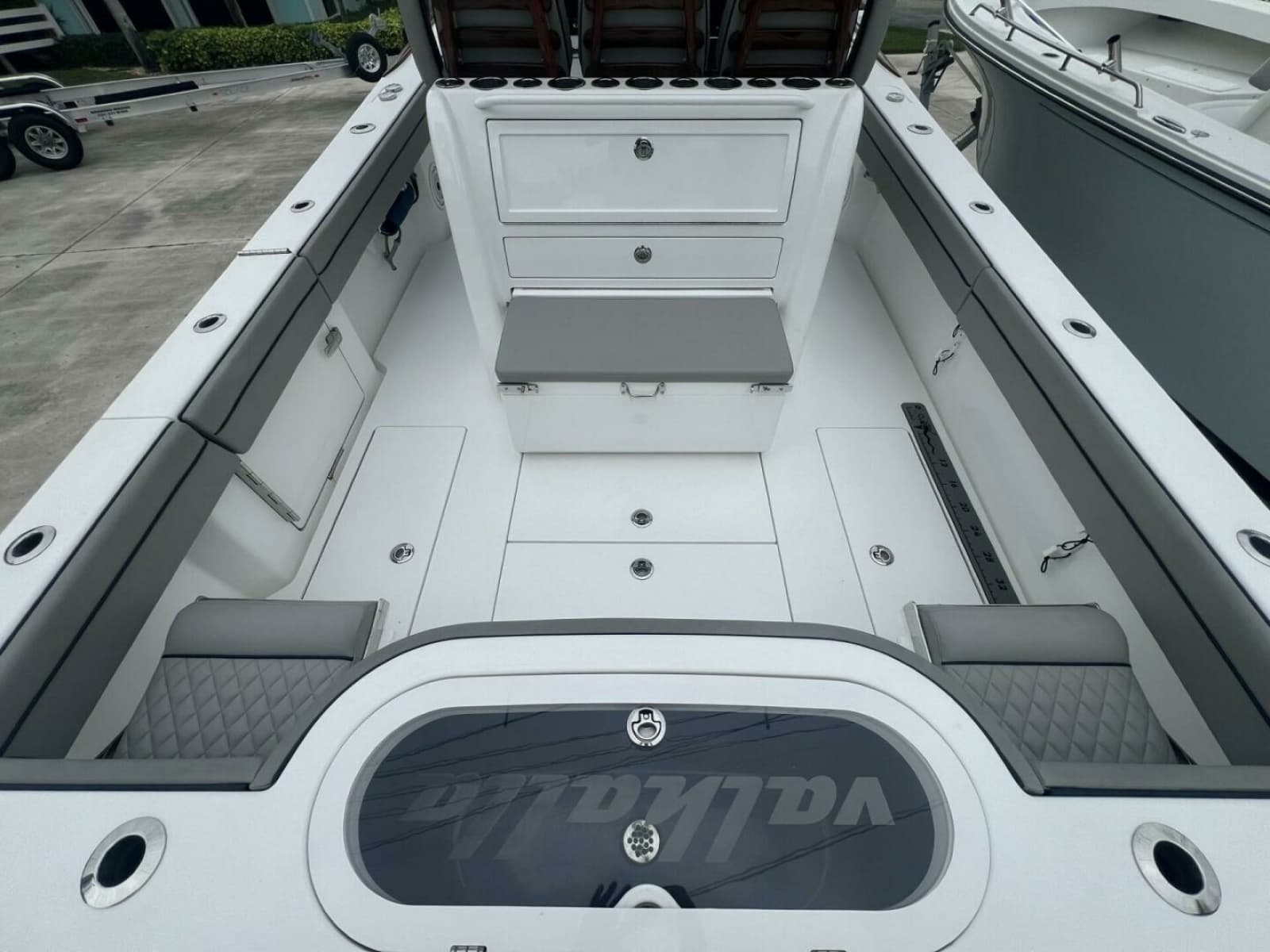 Valhalla 33 JUST ONE MORE - Aft Seating
