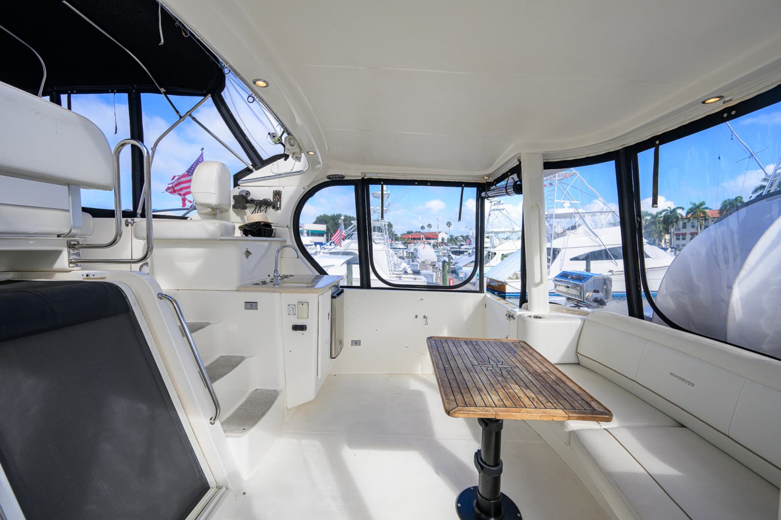 2005 Silverton 39 Motor Yacht