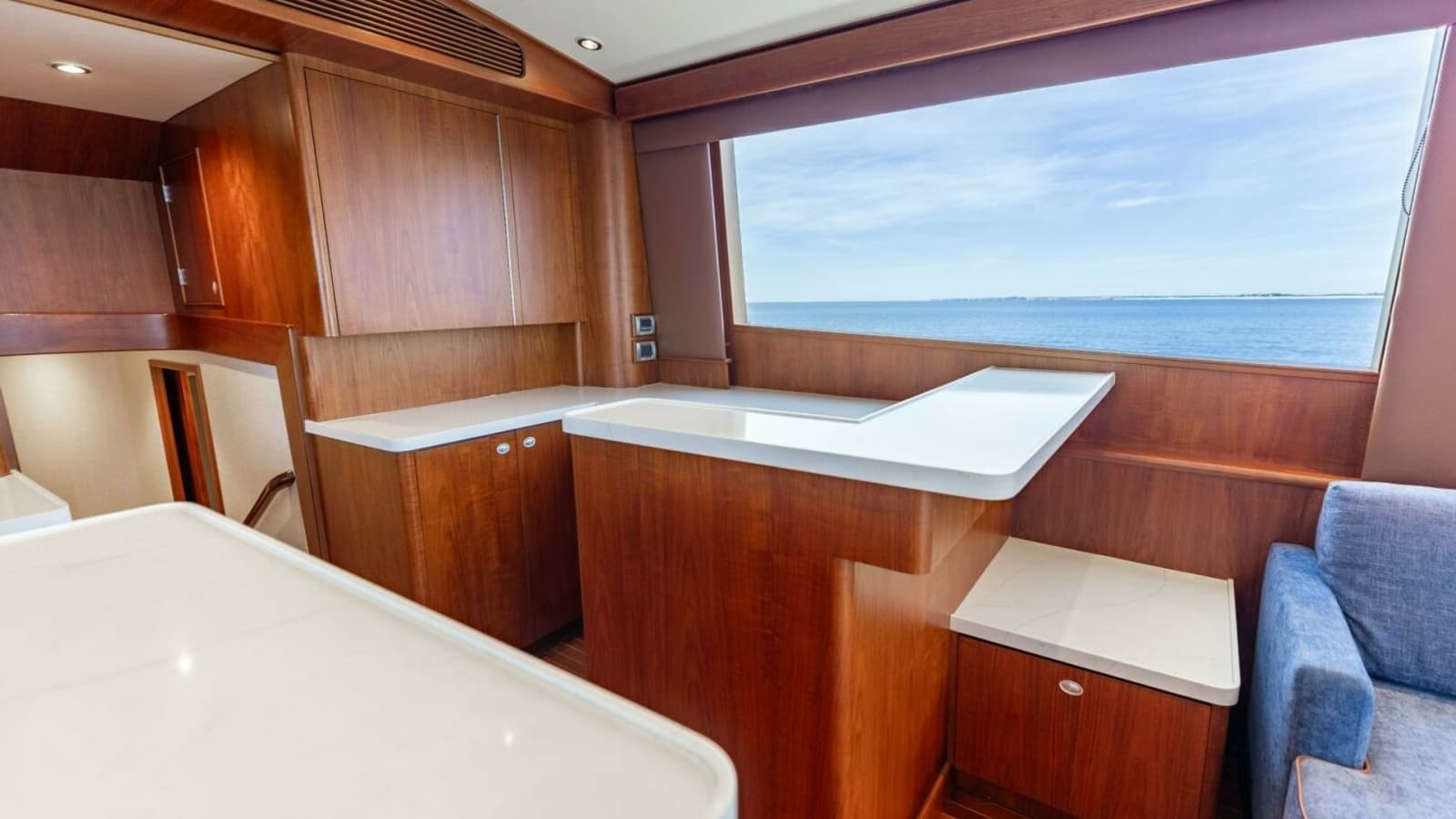 2006 Jim Smith 68 Convertible- Galley