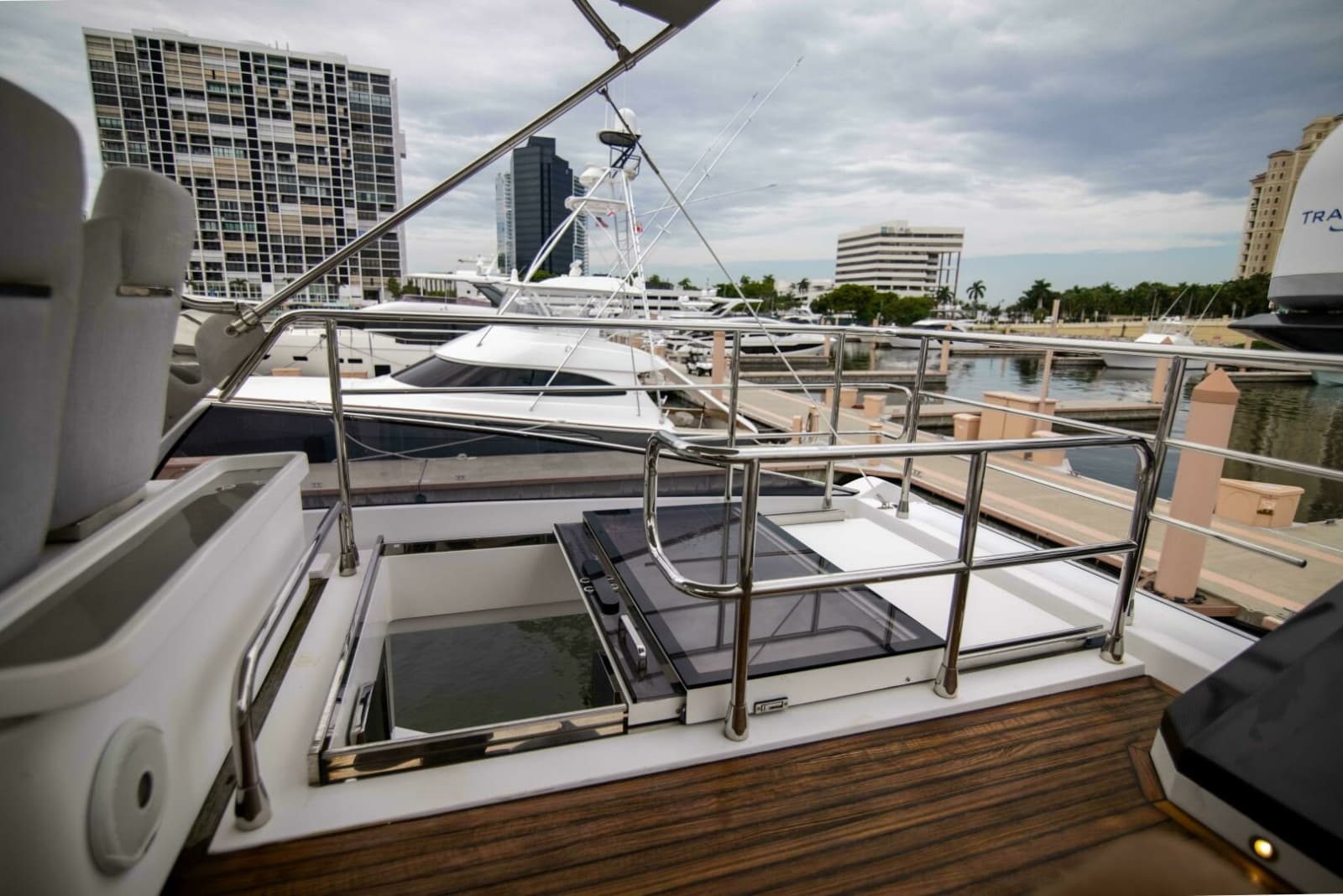 Azimut 70 Triple Play -