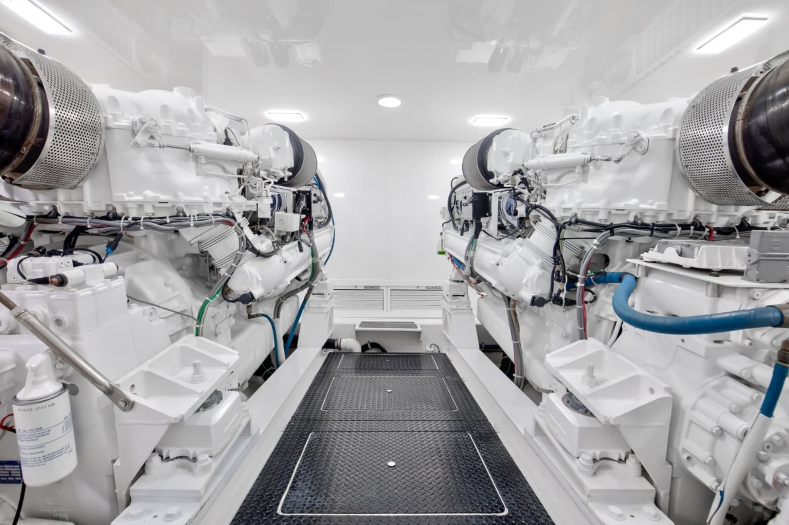 Viking 82 - Done Deal - Engine Room